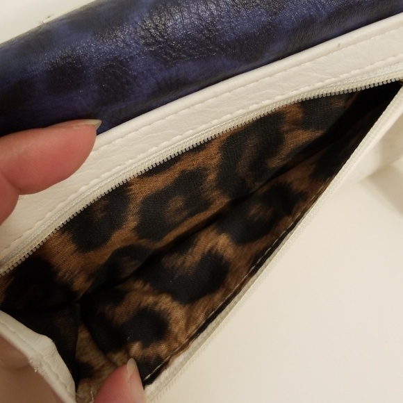Jessica Simpson Blue Cheetah Pattern Wallet - Picture 8 of 8